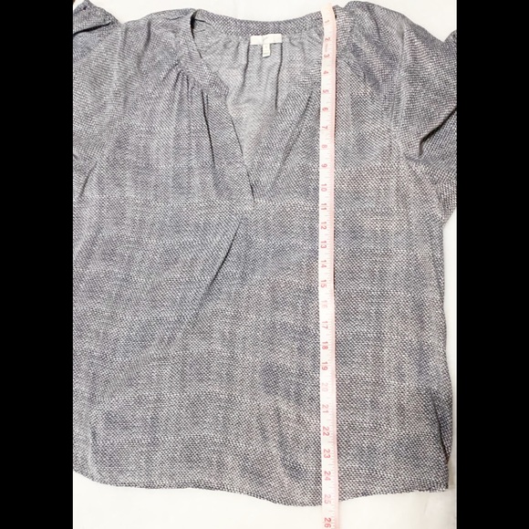 Joie Textural Print Addie B 100% Silk Blouse - Picture 5 of 8